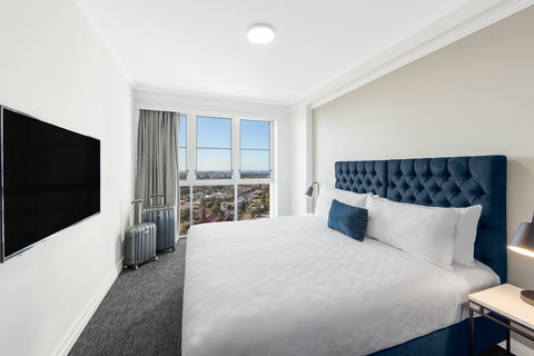 Meriton Suites Bondi Junction - Foster Accommodation 12