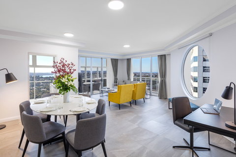 Meriton Suites Bondi Junction - Foster Accommodation 14