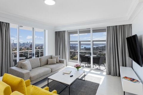 Meriton Suites Bondi Junction - Foster Accommodation 15