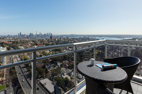 Meriton Suites Bondi Junction - Foster Accommodation 16