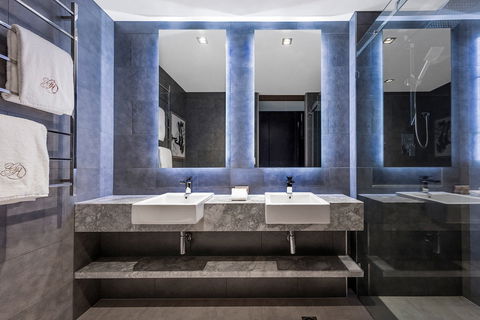 Gambaro Hotel - Foster Accommodation 4