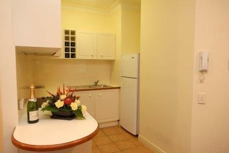 ULTIQA Rothbury Hotel - Foster Accommodation 2
