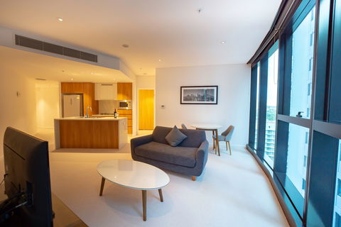 Arise Brisbane Skytower - Foster Accommodation 3