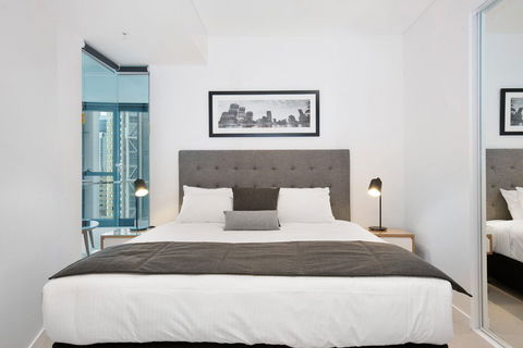 Arise Brisbane Skytower - Foster Accommodation 6