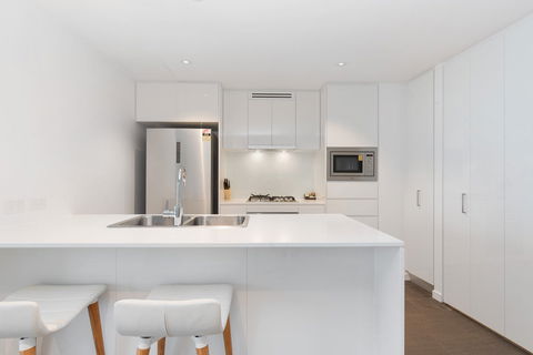 Arise Brisbane Skytower - Foster Accommodation 8