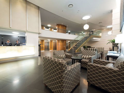 Oaks Aurora - Foster Accommodation 1