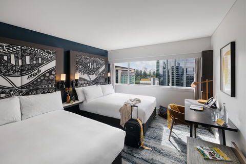 Voco Brisbane City Centre - Foster Accommodation 4