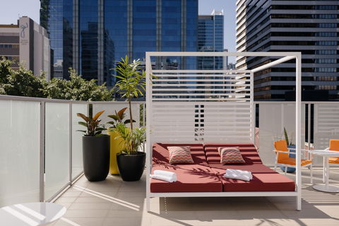 Voco Brisbane City Centre - Foster Accommodation 6