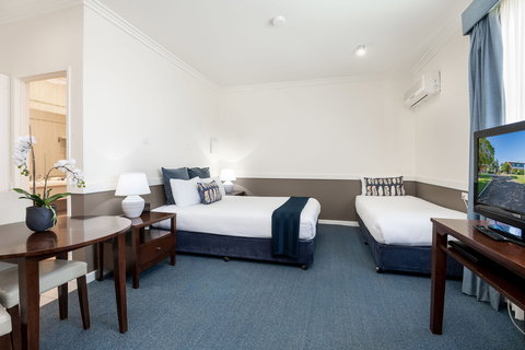 Hawkesbury Race Club Motel - Foster Accommodation 5