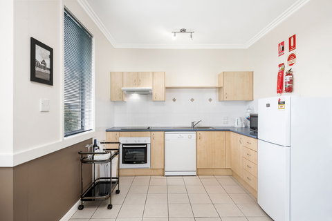 Hawkesbury Race Club Motel - Foster Accommodation 11