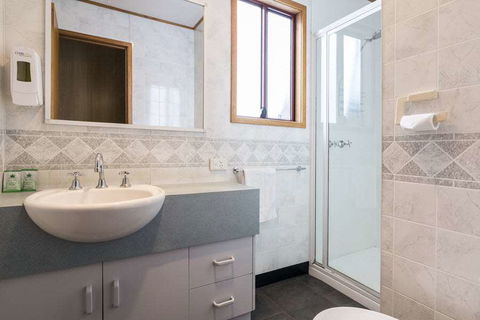 BIG4 Albury Tourist Park - Foster Accommodation 7