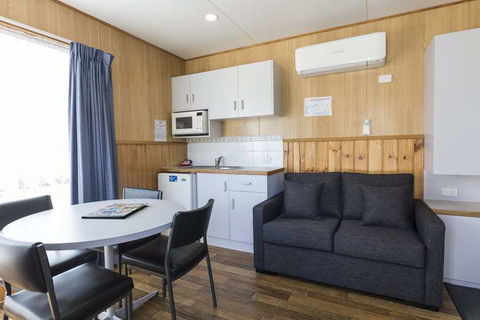 BIG4 Albury Tourist Park - Foster Accommodation 10