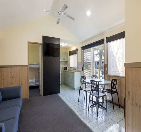 BIG4 Albury Tourist Park - Foster Accommodation 16