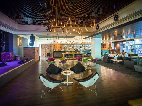 Pullman Reef Hotel Casino - Foster Accommodation 3