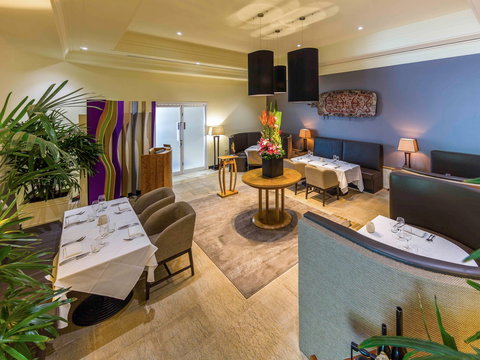Pullman Reef Hotel Casino - Foster Accommodation 13