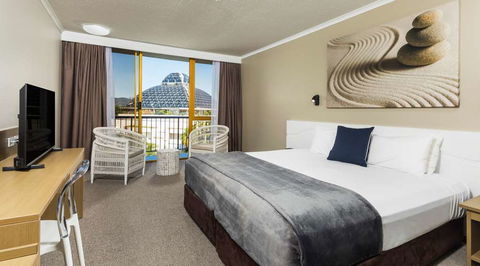 Pacific Hotel Cairns - Foster Accommodation 3