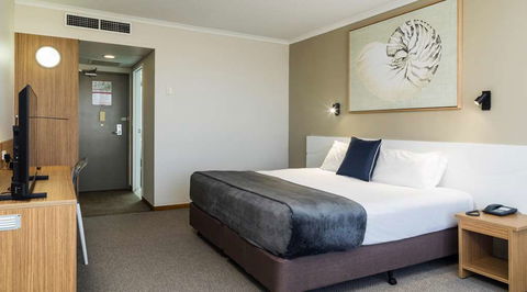 Pacific Hotel Cairns - Foster Accommodation 7