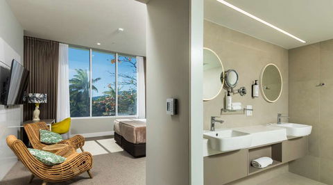 Pacific Hotel Cairns - Foster Accommodation 12