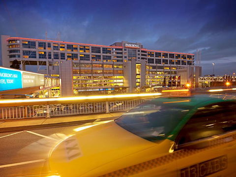 PARKROYAL Melbourne Airport - Foster Accommodation 0