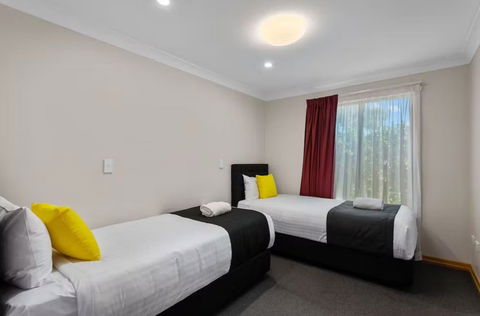 Eastgate On The Range Motel - Foster Accommodation 1