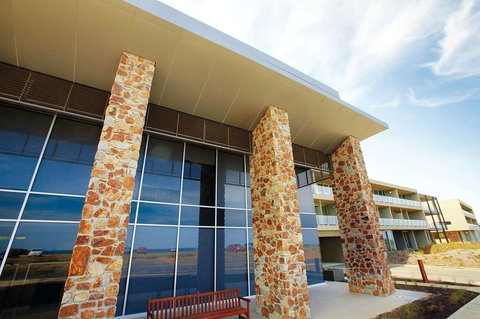 Wyndham Resort Torquay - Foster Accommodation 0