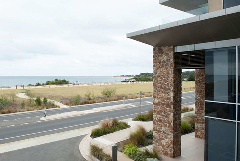 Wyndham Resort Torquay - Foster Accommodation 1