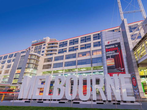 PARKROYAL Melbourne Airport - Foster Accommodation 1