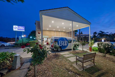 Best Western Airport Motel & Conv Ctr - Foster Accommodation 2