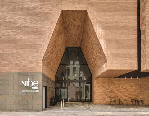 Vibe Hotel Sydney Darling Harbour - Foster Accommodation 1