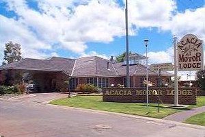 Acacia Motor Lodge - Foster Accommodation 0