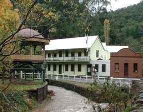 Walhalla's Star Hotel - Foster Accommodation 0