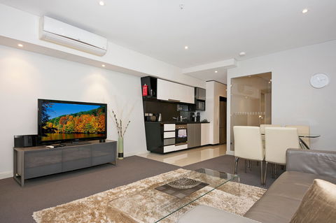 Astra Apartments Perth - Foster Accommodation 1