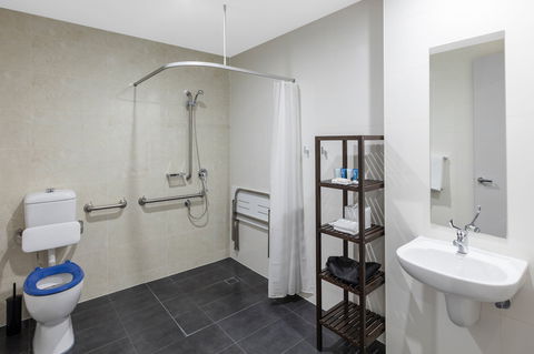 Meriton Serviced Apartments North Sydney - Foster Accommodation 0