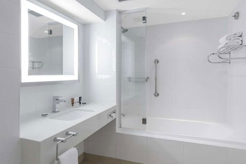 Amora Hotel Brisbane - Foster Accommodation 2