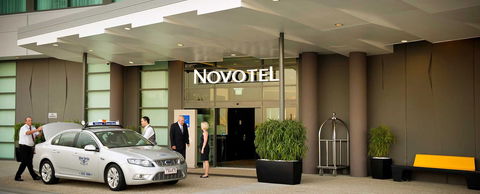 Novotel Brisbane Airport - Foster Accommodation 1