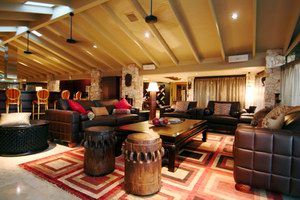 Trinity Beach Palace - Foster Accommodation 1