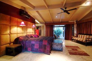 Trinity Beach Palace - Foster Accommodation 2