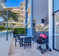 Direct Hotels - Sea Breeze - Foster Accommodation