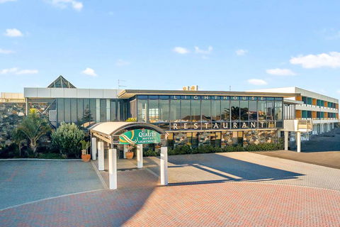 Quality Hotel Lighthouse - Foster Accommodation 0