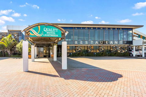 Quality Hotel Lighthouse - Foster Accommodation 1