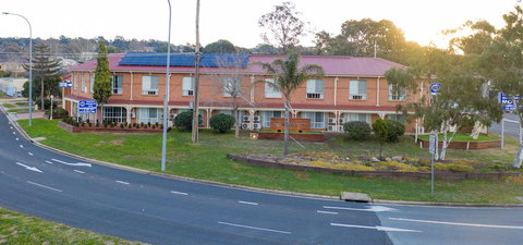 Hamilton's Queanbeyan Motel - Foster Accommodation 0