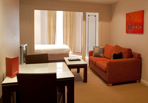 Quality Apartments Adelaide Central - Foster Accommodation 1