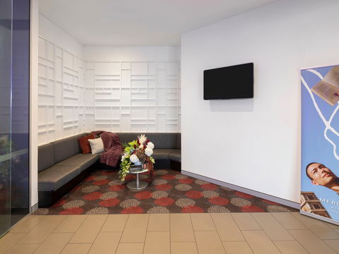 Mercure Sydney Bankstown - Foster Accommodation 2