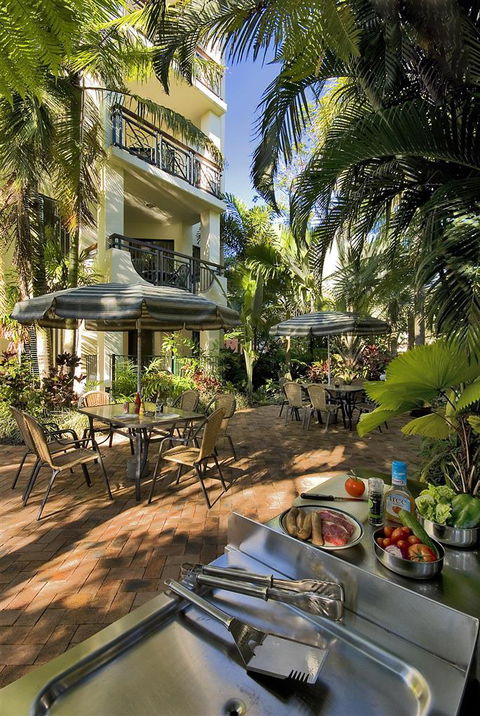 Tropic Towers Apartments - Foster Accommodation 2