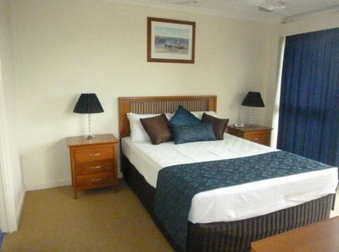 Coral Towers Holiday Apartments - Foster Accommodation 1