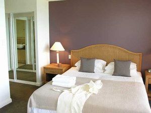 Sea Change Beachfront Apartments - Foster Accommodation 1