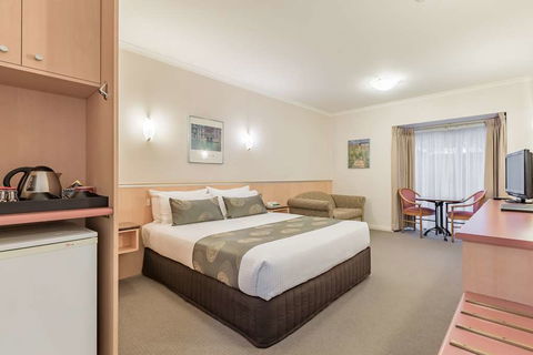 Waverley International Hotel - Foster Accommodation 1