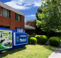 Lamplighter Motel - Foster Accommodation