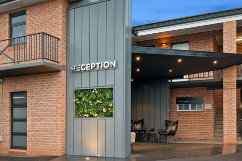 Bluegum Motel - Foster Accommodation 1