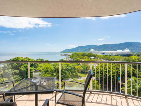BreakFree Royal Harbour Hotel - Foster Accommodation 0